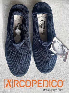 NWT Vintage Arcopedico Classic Shoe, Navy, Size 7/40 but fits a 9.5! COMFORTABLE